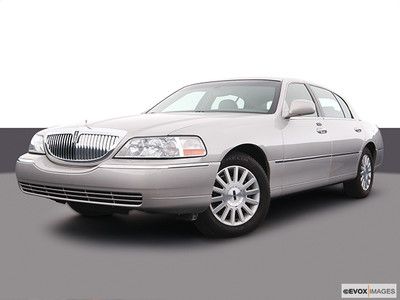 2004 lincoln town car ultimate sedan 4-door 4.6l