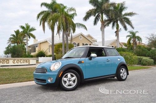 2008 mini hardtop coupe**prem sound**auto**bluetooth**push button start**