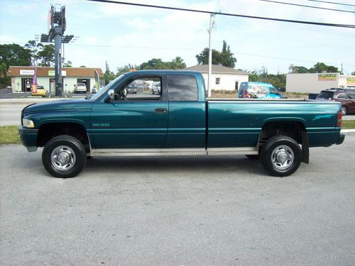 1997 dodge ram 2500 base extended cab pickup 2-door 5.9l