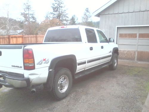 2002 chevrolet silverado 2500 hd lt crew cab pickup 4-door 6.6l