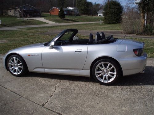 2004 honda s2000 convertible