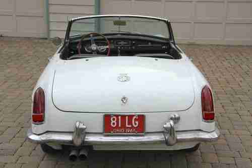 1966 MG MGB Roadster, image 3
