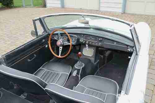 1966 MG MGB Roadster, image 5