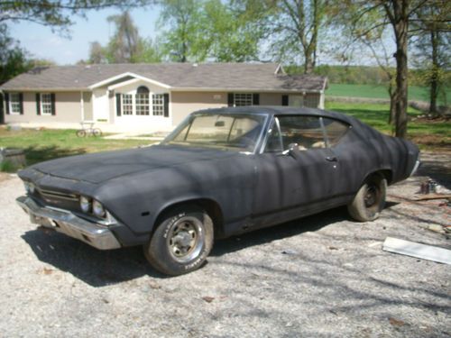 1968 and 1969 chevelle  350, muncie 4 speed, 12 bolt rear, rotating tach