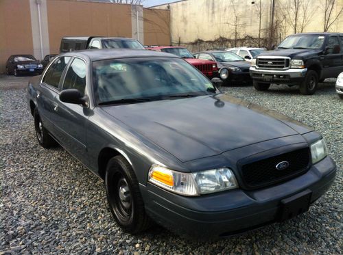 2001 crown victoria police interceptor p71, low miles, matte color, no reserve!