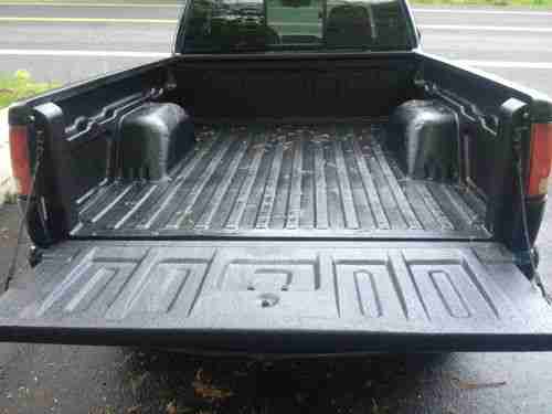 2001 Chevrolet S10 LS Extended Cab Pickup 3-Door 4.3L 4x4, image 11