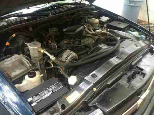 2001 Chevrolet S10 LS Extended Cab Pickup 3-Door 4.3L 4x4, image 21