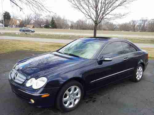 2004 Mercedes-Benz CLK320 Base Coupe 2-Door 3.2L, image 2
