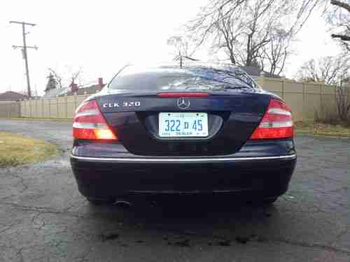 2004 Mercedes-Benz CLK320 Base Coupe 2-Door 3.2L, image 5