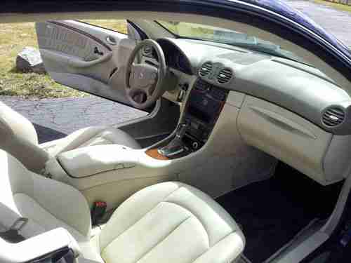 2004 Mercedes-Benz CLK320 Base Coupe 2-Door 3.2L, image 10
