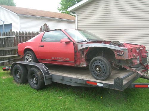 1985 chevrolet camaro z28 iroc-z coupe 2-door 5.0l