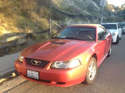 2002 ford mustang base convertible 2-door 3.8l