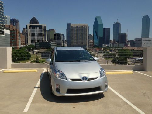 2011 toyota prius base hatchback 4-door 1.8l