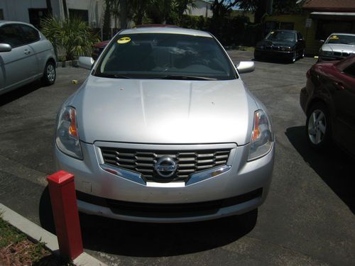 2008 Nissan Altima S Coupe 2-Door 2.5L, image 2