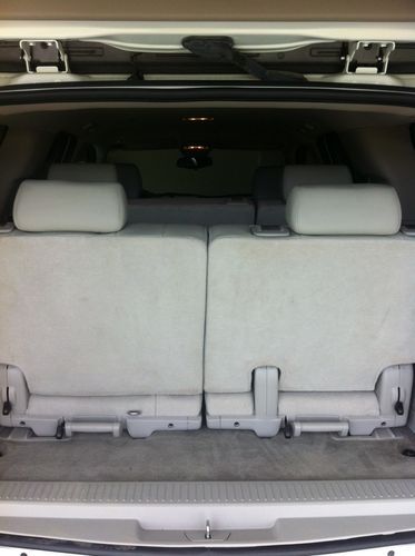 2010 White Chevrolet Tahoe LT Sport Utility 4-Door 5.3L 4WD 3rd Row Leather Seat, US $26,000.00, image 7