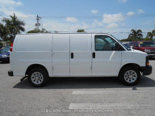 2013 chevrolet express 1500 base standard cargo van 3-door 5.3l