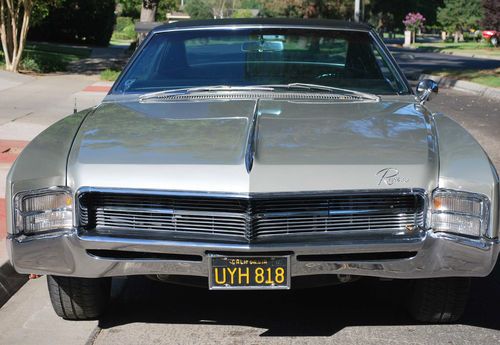 1967 buick riviera fully optioned bucket seat "garage kept - one owner 46 years-