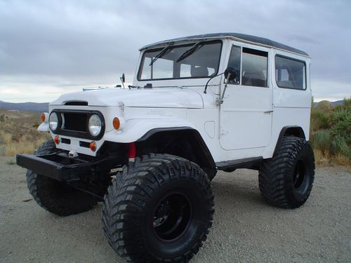 1966 toyota land cruiser fj40 4x4 , clean, straight nevada truck!!!