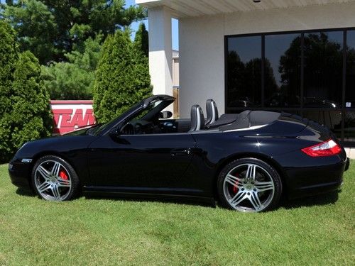 2008 911 c4s cabriolet - blk/blk/blk - 6 spd - nav - bose - park assist - 13k mi