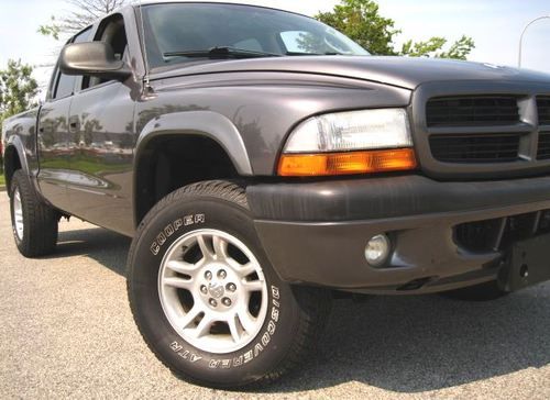 2002 dodge dakota 4 dr. sport club cab 4x4 gorgeous cond automatic low res 71k