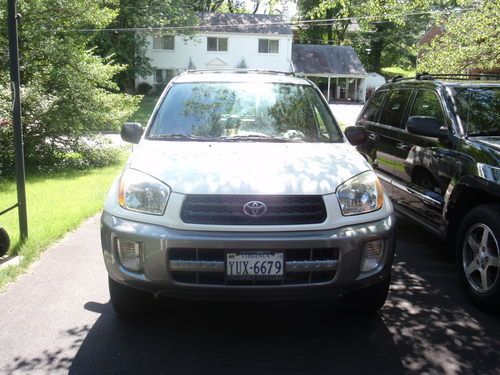 2003 Toyota RAV4 Base Sport Utility 4-Door 2.0L, US $10,000.00, image 3