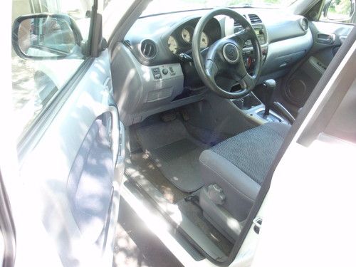 2003 Toyota RAV4 Base Sport Utility 4-Door 2.0L, US $10,000.00, image 8