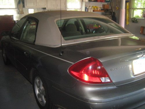 2003 Ford Taurus SE Comfort Sedan, image 2