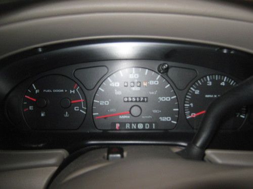 2003 Ford Taurus SE Comfort Sedan, image 5