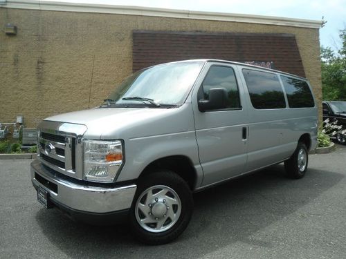 2010 ford e350 econoline passeger van, free warranty, looks + drives great!!