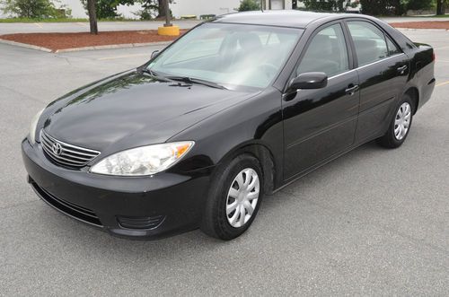 2006 toyota camry 4 door sedan black