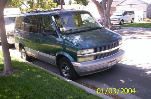 1998 chevrolet astro, v-6, 2 wheel drive, 5000 mi on rebuilt motor &amp; tranny