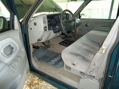 1995 Chevy Silverado C-1500 Pickup Truck, image 18