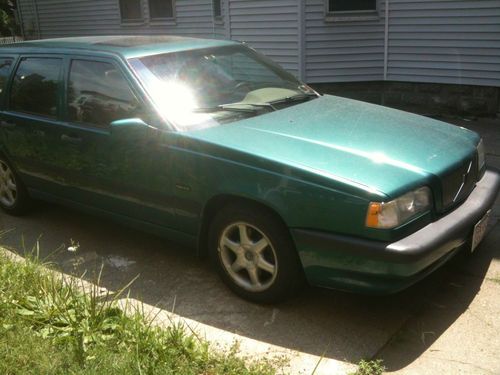 1995 Volvo 850 GLT Wagon 4-Door 2.4L, image 2