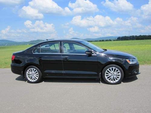 2012 vw jetta sel 2.5l only 16k miles navigation bluetooth 31mpg brand new nice!