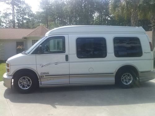 2002 gmc savana explorer 1500 limited se