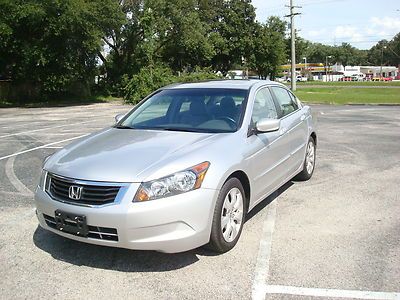 Silver ex-l, leather, sunroof, alloys, low miles