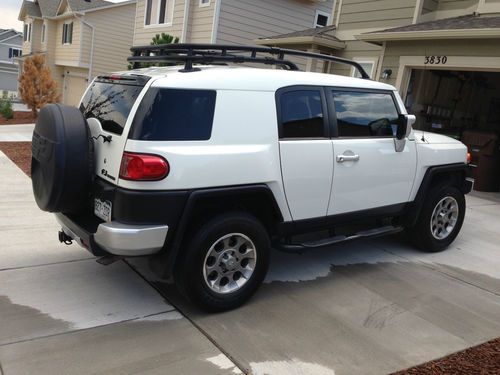 2011 toyota fj cruiser 4x4 6 speed manual.