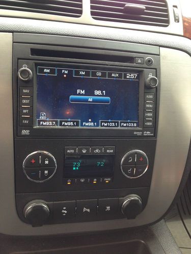 2010 GMC Yukon XL 1500 SLT Sport Utility 4-Door 5.3L, US $35,900.00, image 6