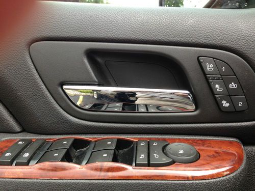 2010 GMC Yukon XL 1500 SLT Sport Utility 4-Door 5.3L, US $35,900.00, image 8