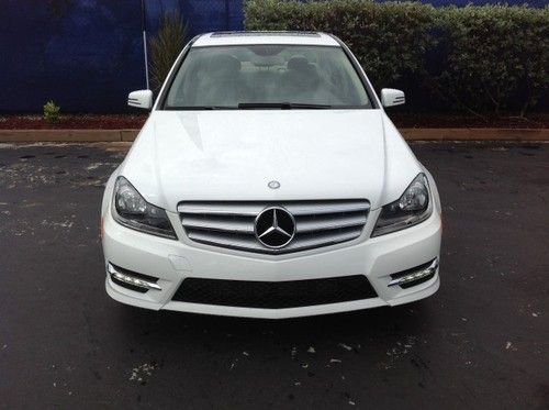 Merc benz c250 sedan brand spanking new white/tan sport package only $399 wac