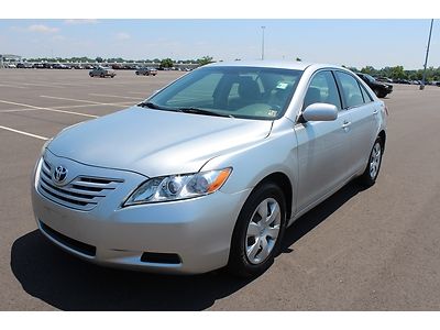 One owner, 2007 toyota camry le, power l/w, clean, gas saver