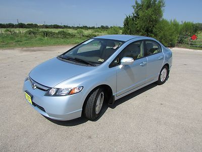 Hybrid cloth blue automatic transmission fwd cd a/c sedan 4 cyl alloy