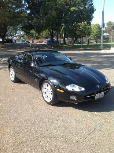 2002 jaguar xk8 base coupe 2-door 4.0l (only 44k actual miles!)