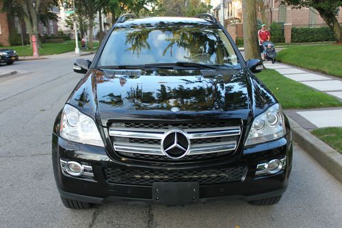 Premium i pkg dvd entertainment xenon lights rear climate running boards mint