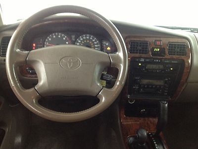 Just Traded!! Limited 4Runner V6 4x4 Must sell, image 14