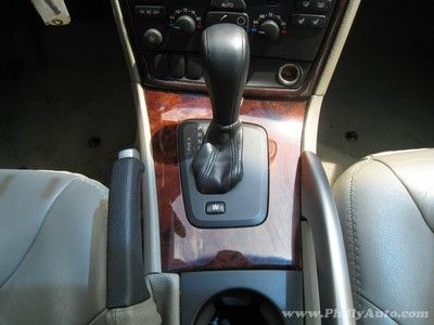 NO RESERVE! 1-OWNER! CLEAN CARFAX! INSPECTED! LEATHER! SUNROOF! SKID PLATES! 4WD, image 44