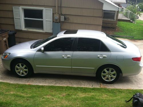 2005 honda accord ex sedan 4-door 3.0l