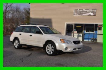 2007 subaru legacy outback *pearl white*awd* no reserve**