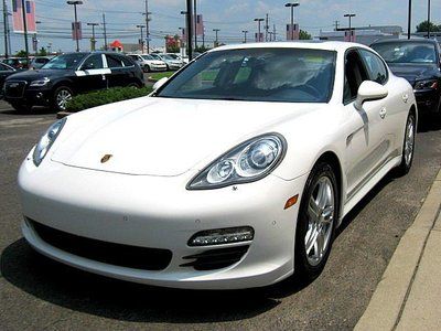 We finance! panamera 3.6l v6 navigation pkg pdk moonroof bose audio pkg