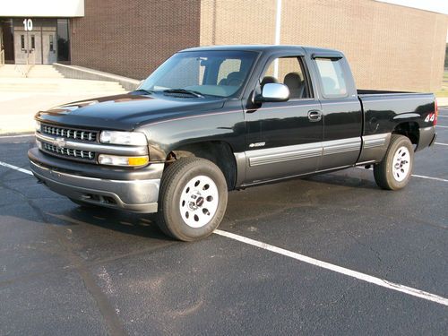 1999 chevrolet silverado 1500 ls extended cab pickup 3-door 4.8l. 4 wheel drive